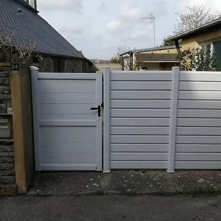 Casa vacanze La Petite Maison Du Bourg De *