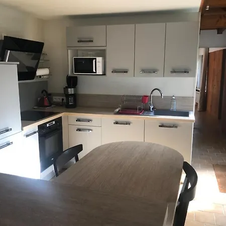 La Petite Maison Du Bourg De Holiday home *