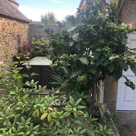 La Petite Maison Du Bourg De